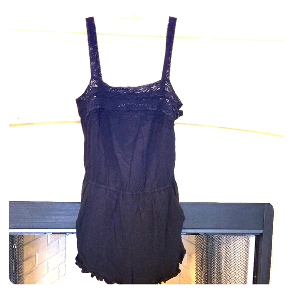 3/$15🌈Forever 21 Romper. Has pockets! - Picture 7 of 8